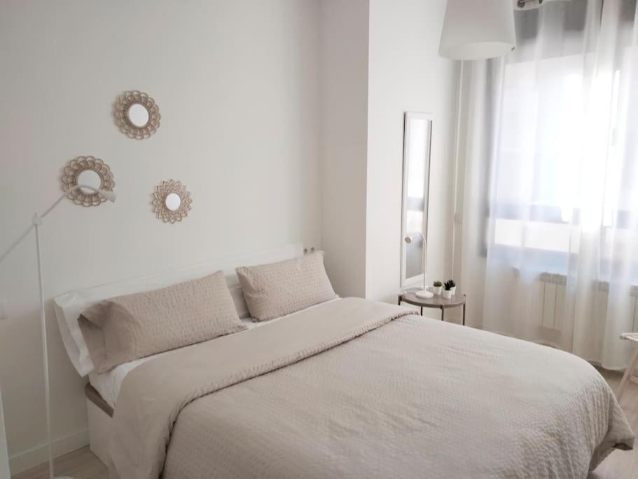 La Terraza De La Vega - Ubicacion Inmejorable , Wifi , Terraza Y Parking Gratuito Apartment Oviedo Ngoại thất bức ảnh