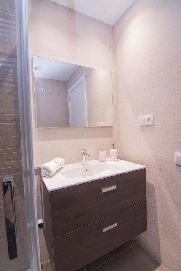 La Terraza De La Vega - Ubicacion Inmejorable , Wifi , Terraza Y Parking Gratuito Apartment Oviedo Ngoại thất bức ảnh