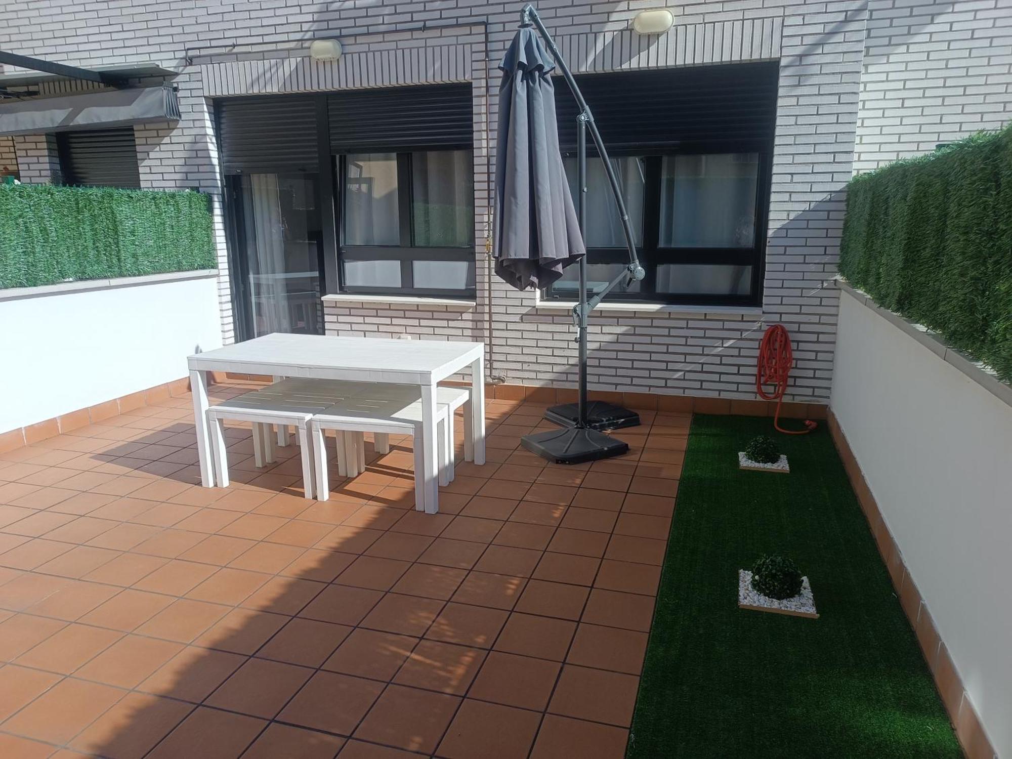 La Terraza De La Vega - Ubicacion Inmejorable , Wifi , Terraza Y Parking Gratuito Apartment Oviedo Ngoại thất bức ảnh