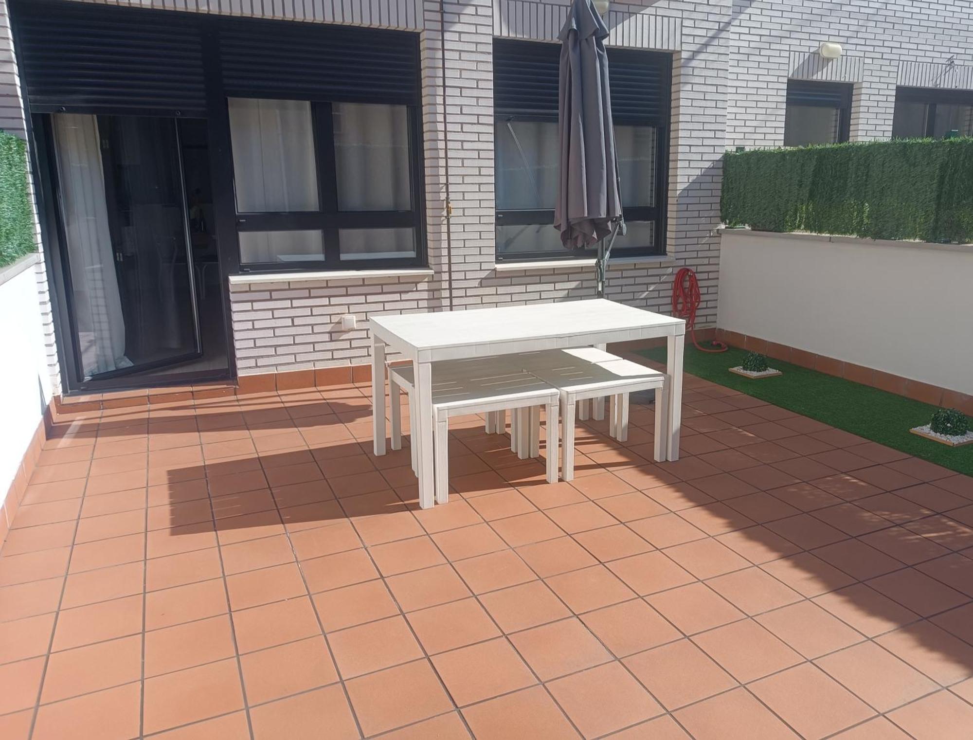 La Terraza De La Vega - Ubicacion Inmejorable , Wifi , Terraza Y Parking Gratuito Apartment Oviedo Ngoại thất bức ảnh